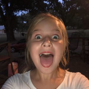 Meet your Posher, Monique